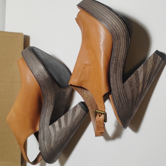 Joie Women's Get On Up In Cognac Leather Wooden Heeled Sandals In Box Sz 7.5 - Picture 8 of 14